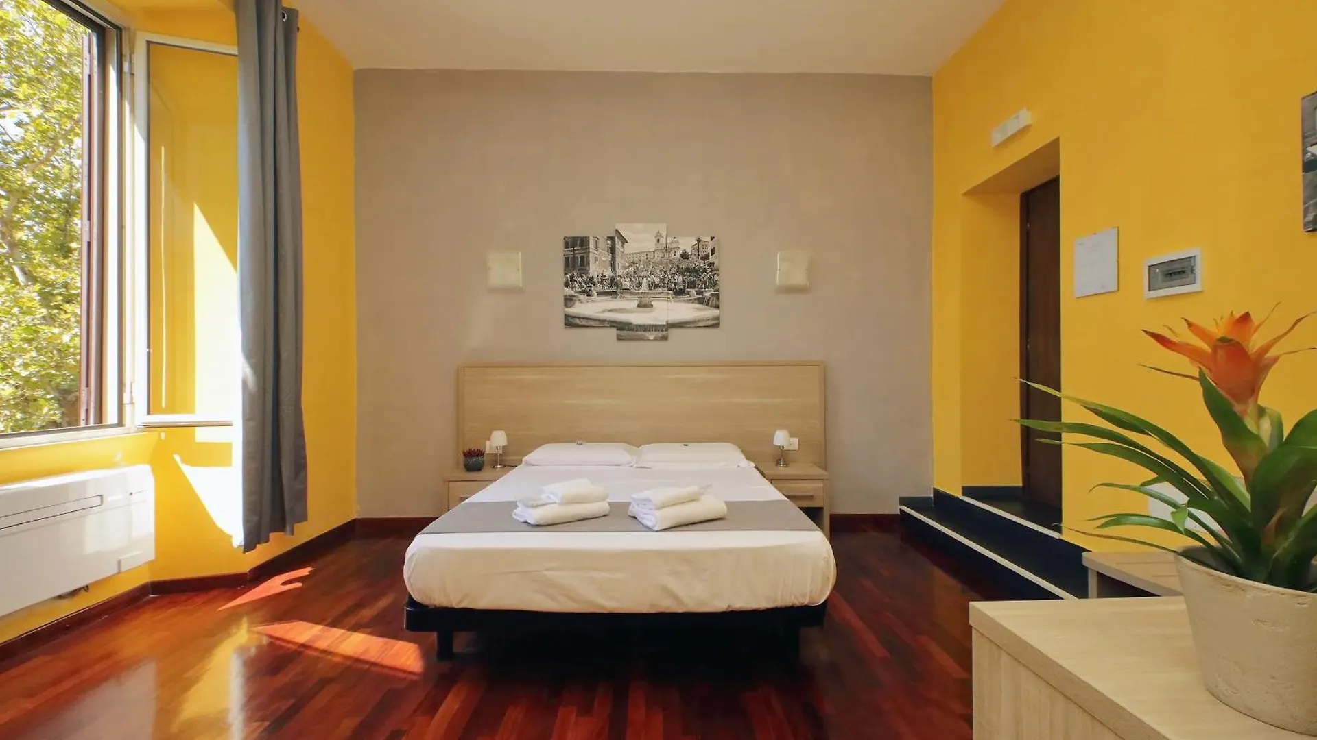 Lhg Comfy Rooms Rome 2*,  Italie
