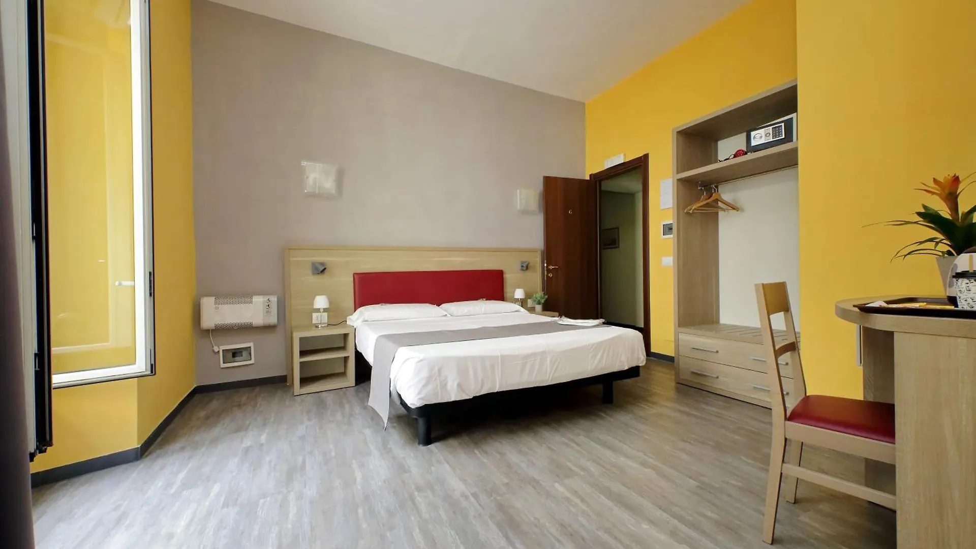 LHG Comfy Rooms Rom 2*,  Italien